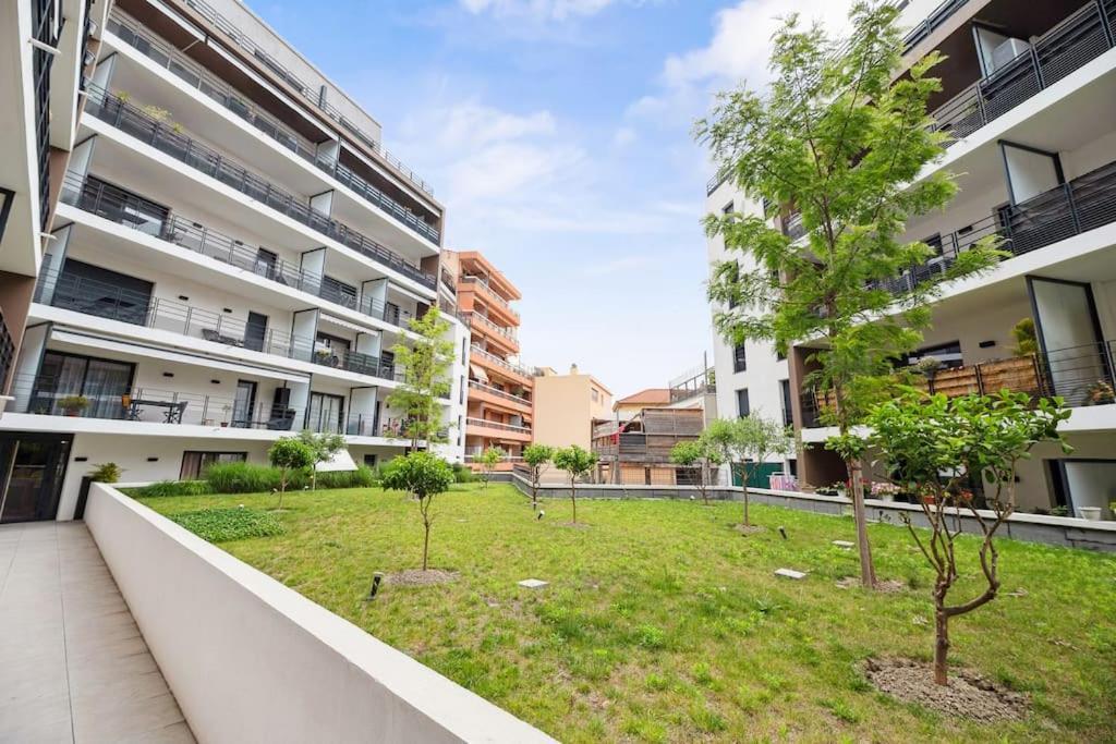 Apartment Le Cap Riviera - Centre- Parking Prive - Climatisation Menton